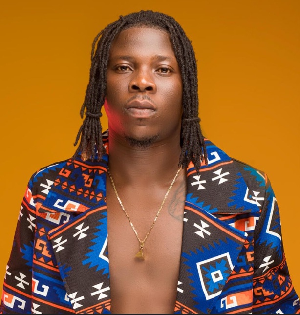 'Even my mother's ghost will kill me if suddenly I begun to smile with Shatta Wale' - Stonebwoy 