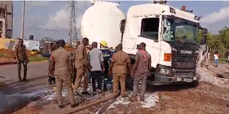 Over 15 vehicle destroyed in Kumasi fuel tanker accident