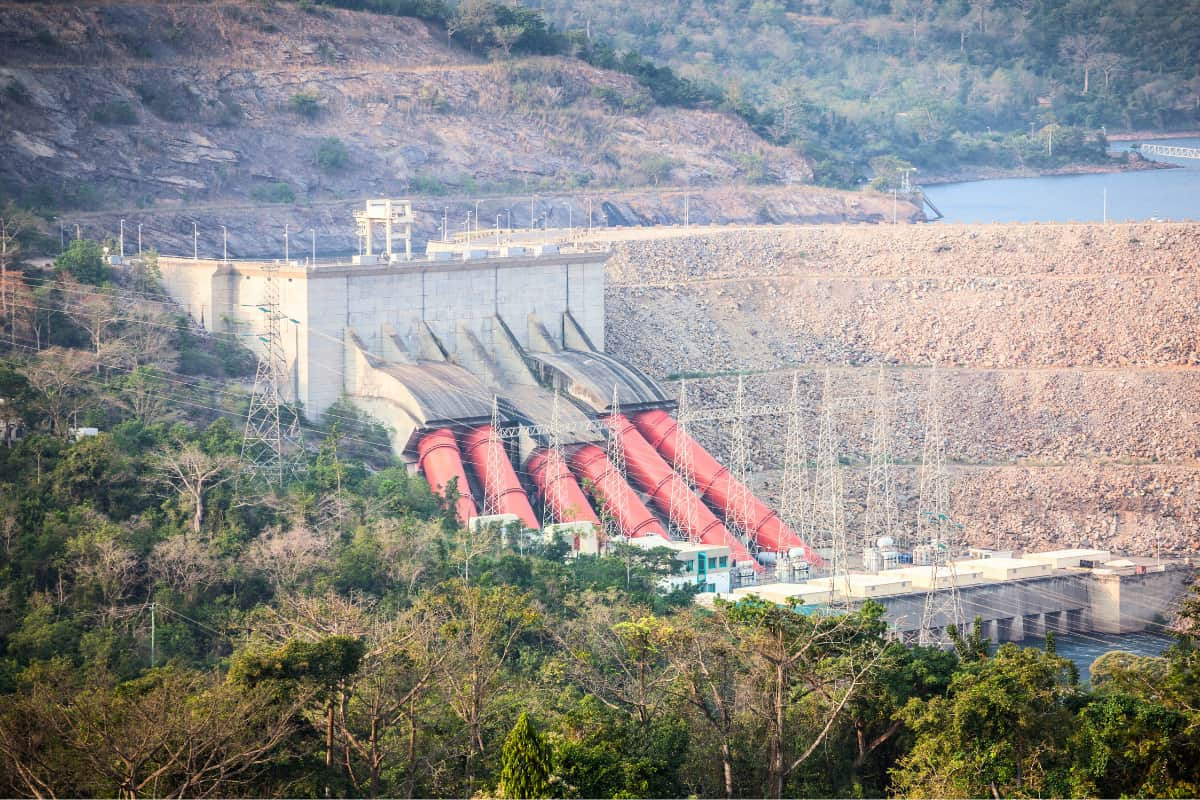 Akosombo Dam shut down after devastating GRIDCo substation fire
